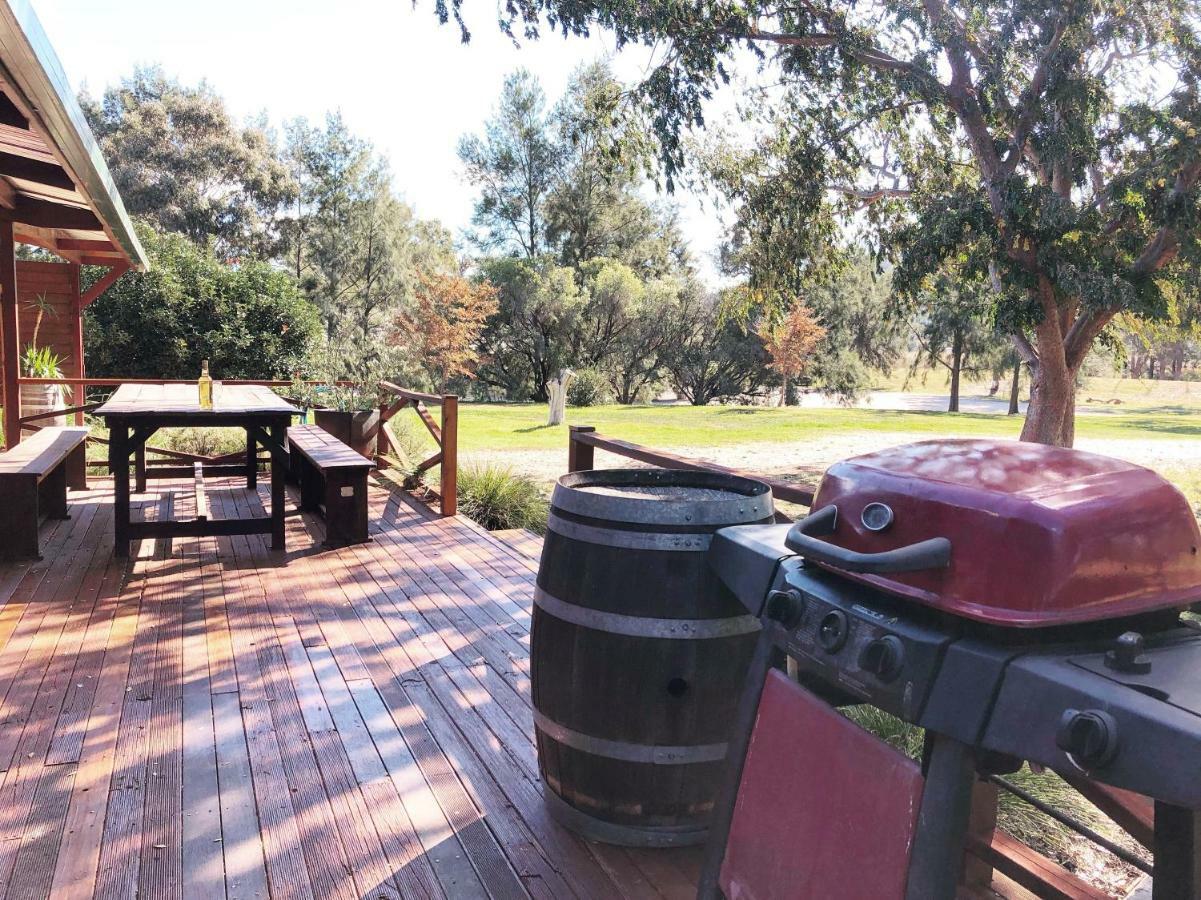 Pieter Van Gent Winery & Vineyard Budgee Budgee Exterior photo